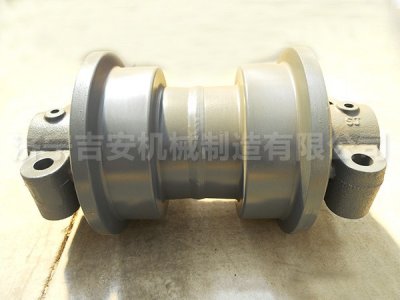 挖机13吨支重轮